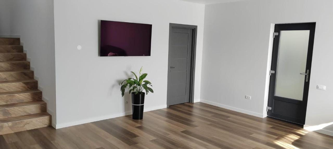Casira Guesthouse Sînmartin Dış mekan fotoğraf