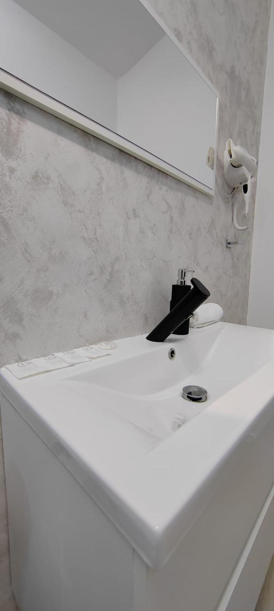 Casira Guesthouse Sînmartin Dış mekan fotoğraf